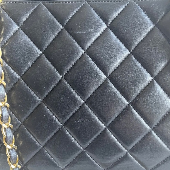 Chanel Black Vintage Large Tote Bag- Rare & Limited Edition- 100% Authentic - Picture 7 of 10